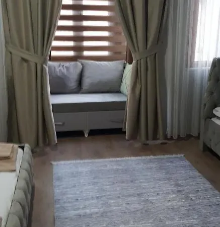 Noble House מלון דירות