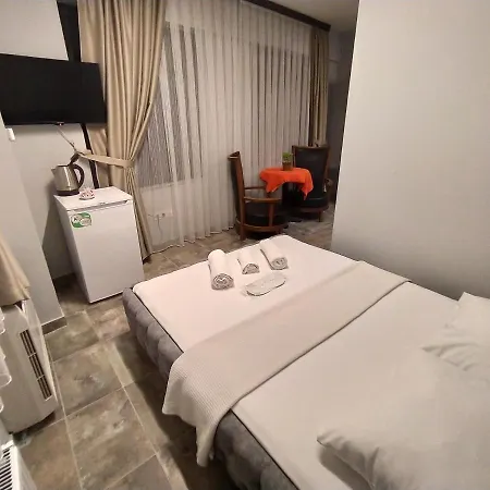 Noble House Aparthotel 2*